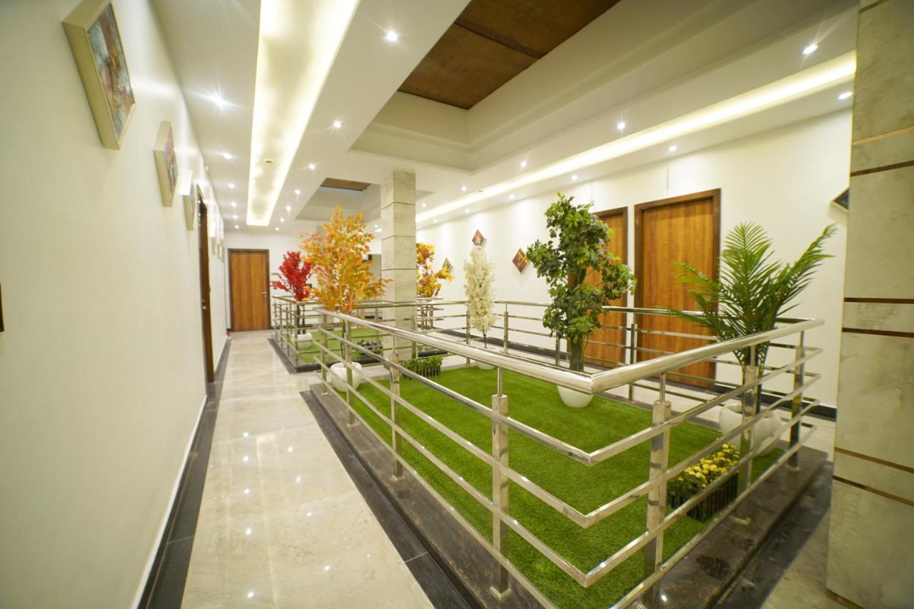 Hotel Elite - 5 Mins From Golden Temple Amritsar Exterior photo