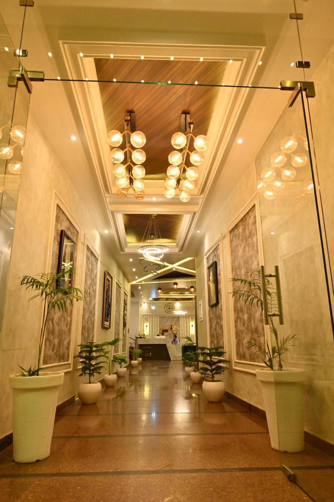 Hotel Elite - 5 Mins From Golden Temple Amritsar Exterior photo